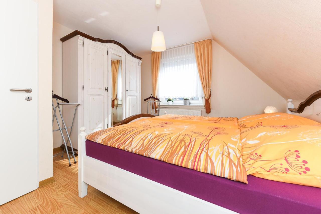 Ferienwohnung Im Haus Weinstock Esens Eksteriør bilde